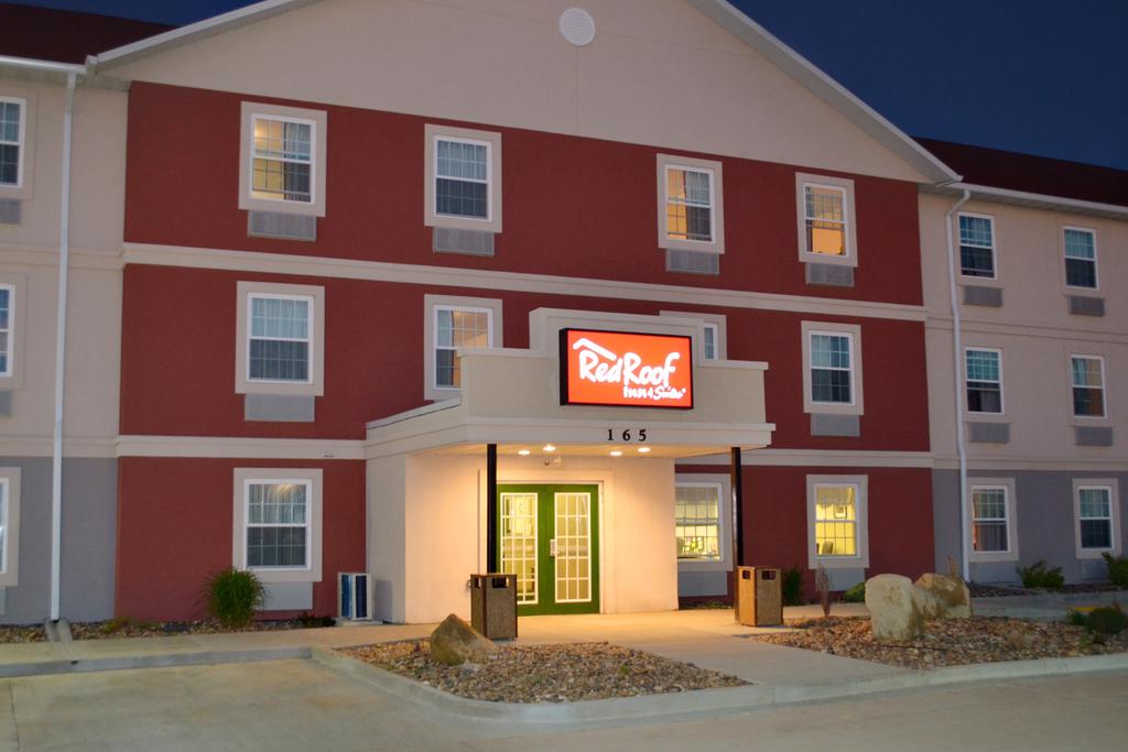 Red Roof Inn And Suites Dickinson