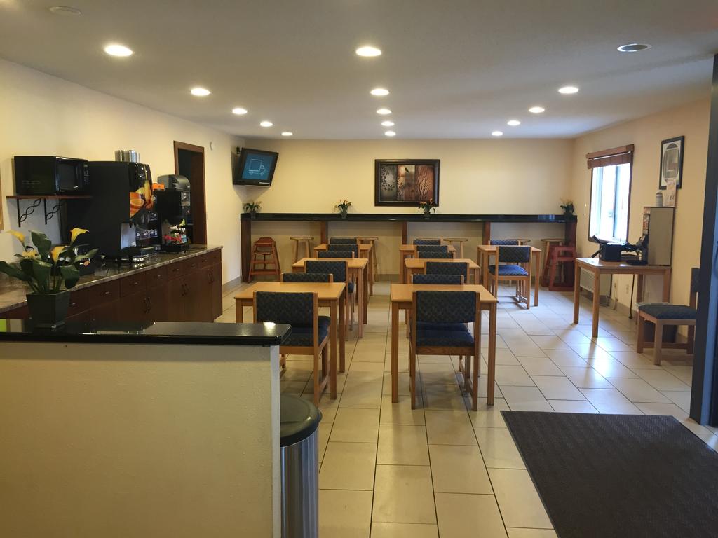 Americas Best Value Inn V671