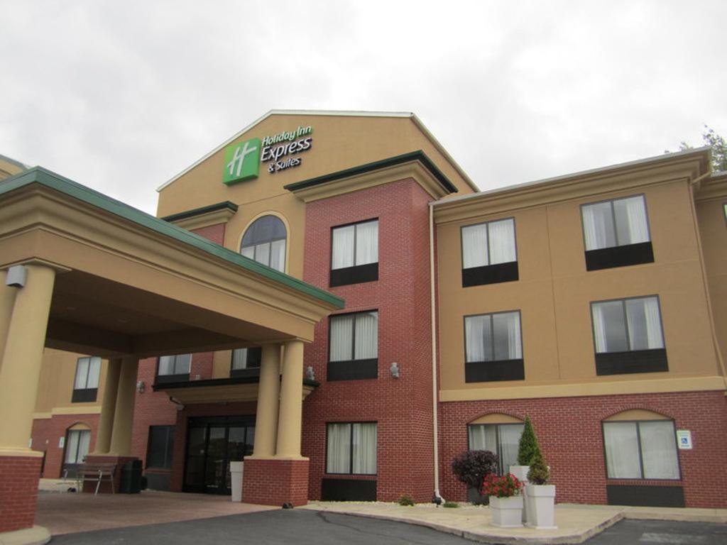 Holiday Inn Exp Stes Dubois