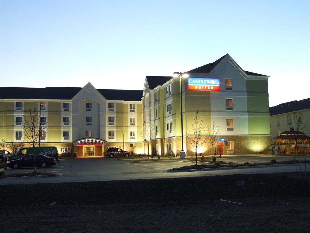 Candlewood Suites Bloomington