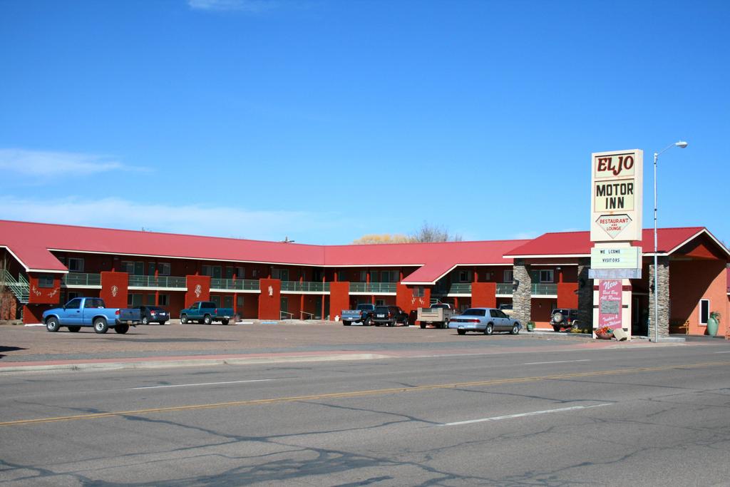 El Jo Motor Inn