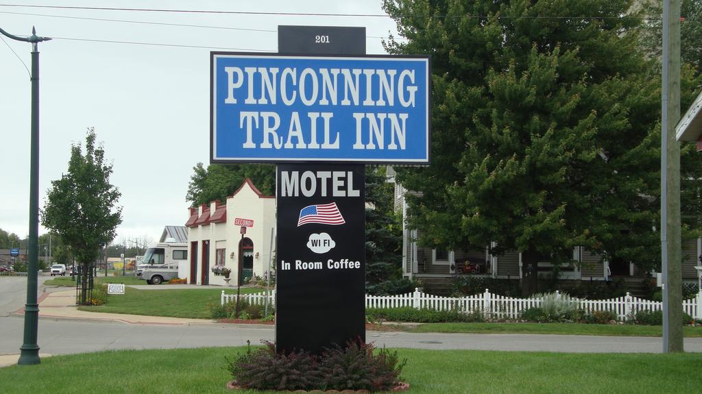 Pinconning Trail Inn Motel