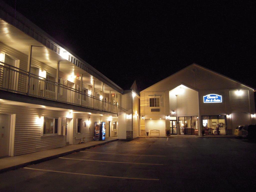 Coccas Inn and Suites Wolf Rd  Albany Airport