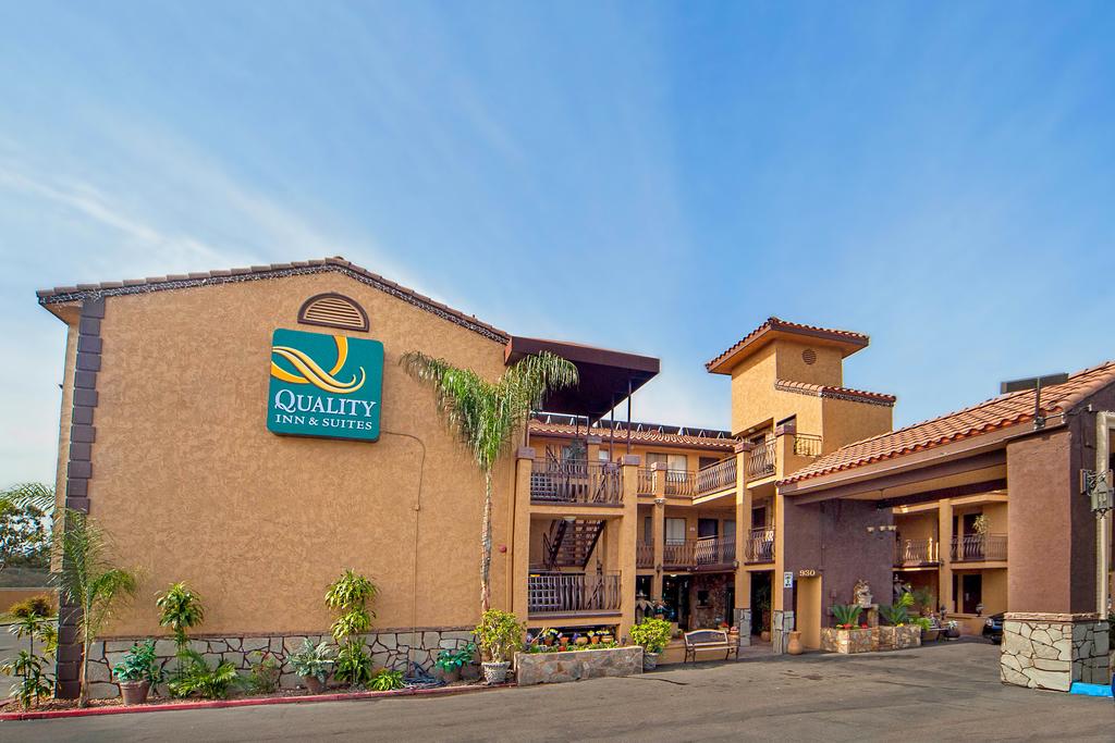 Quality Inn and Suites Near The Border