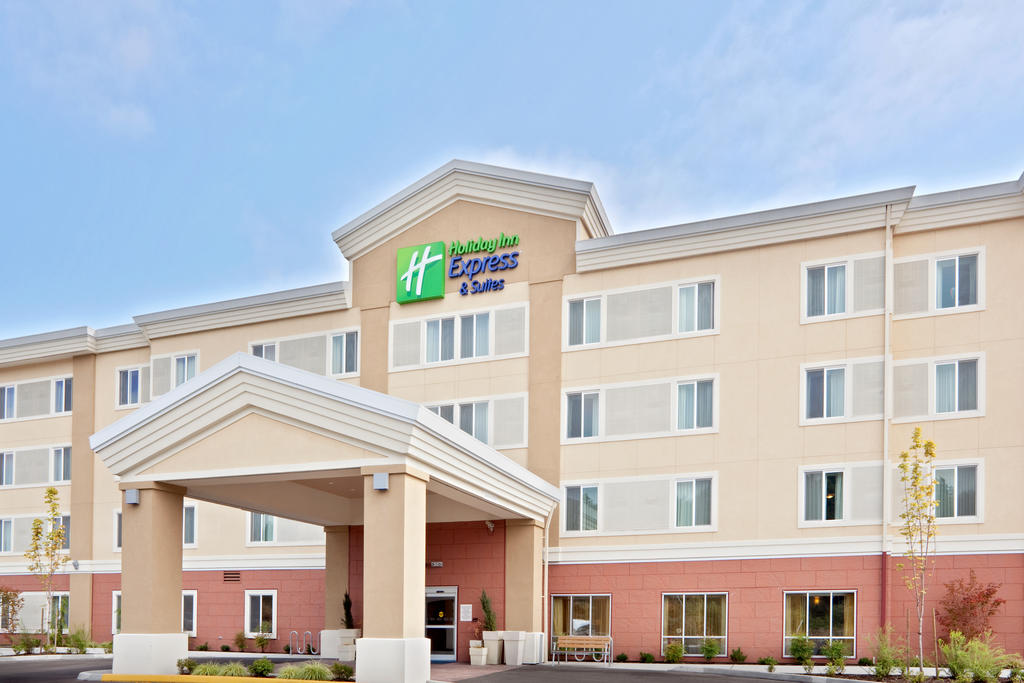 Holiday Inn Exp Stes Sumner