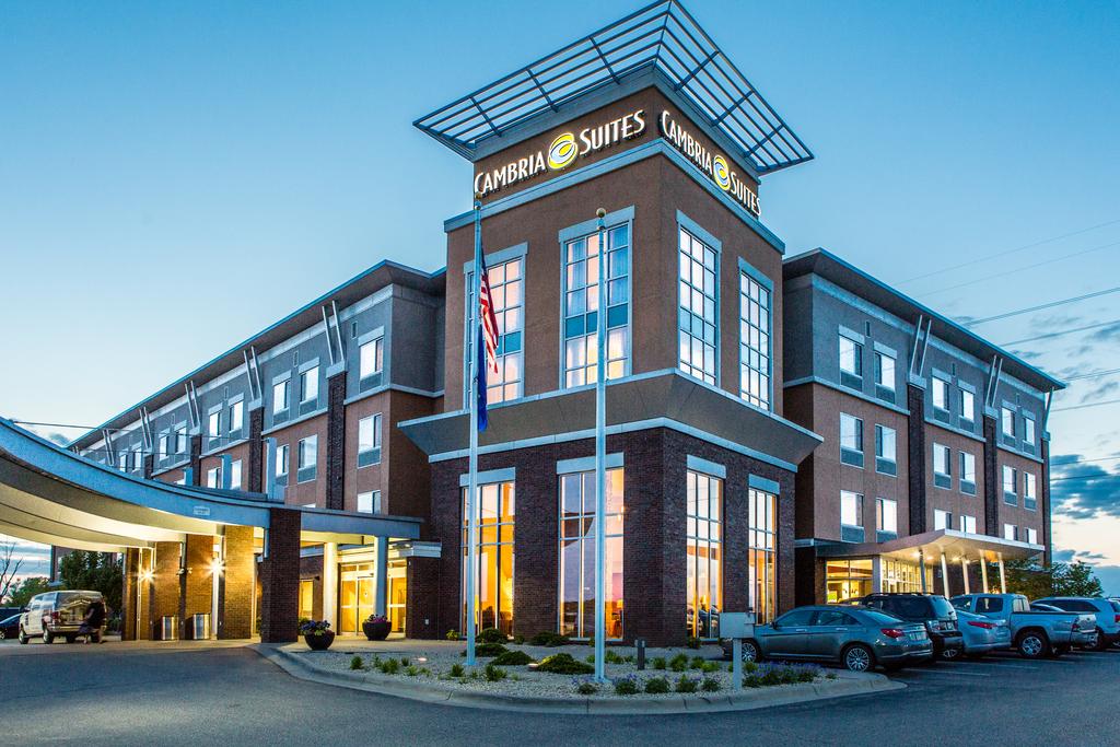 Cambria hotel and suites Minneapolis Maple Grove