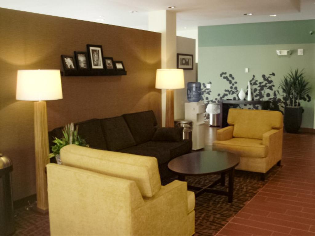 Sleep Inn and Suites Airport