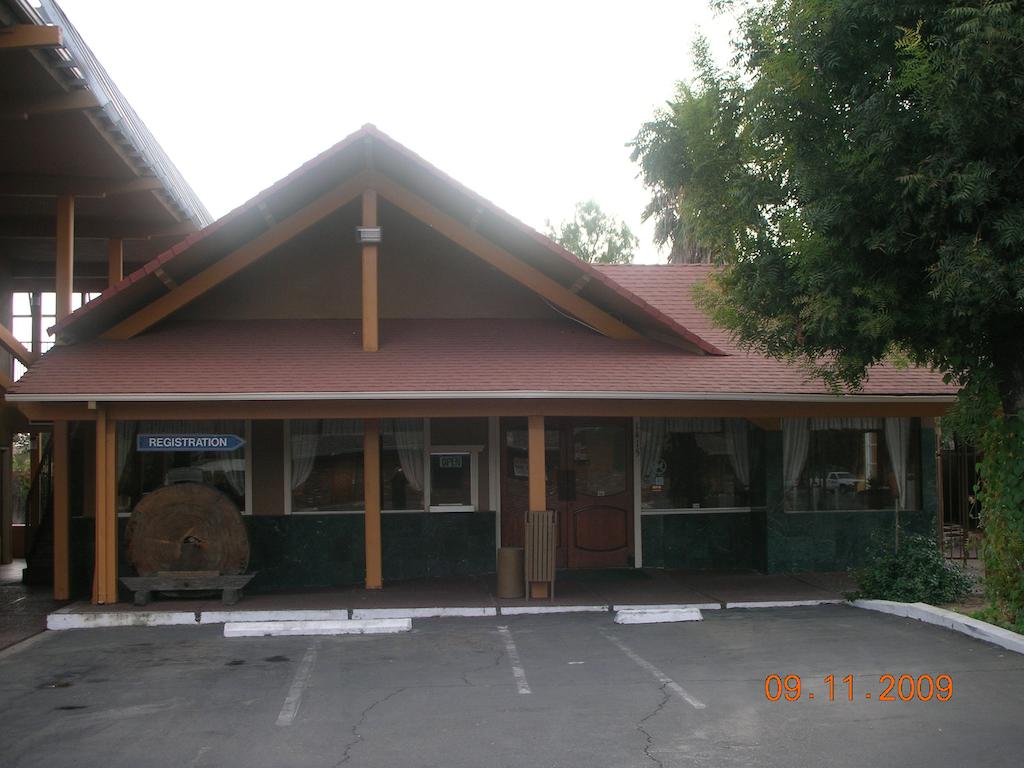 Parkside Inn Fresno