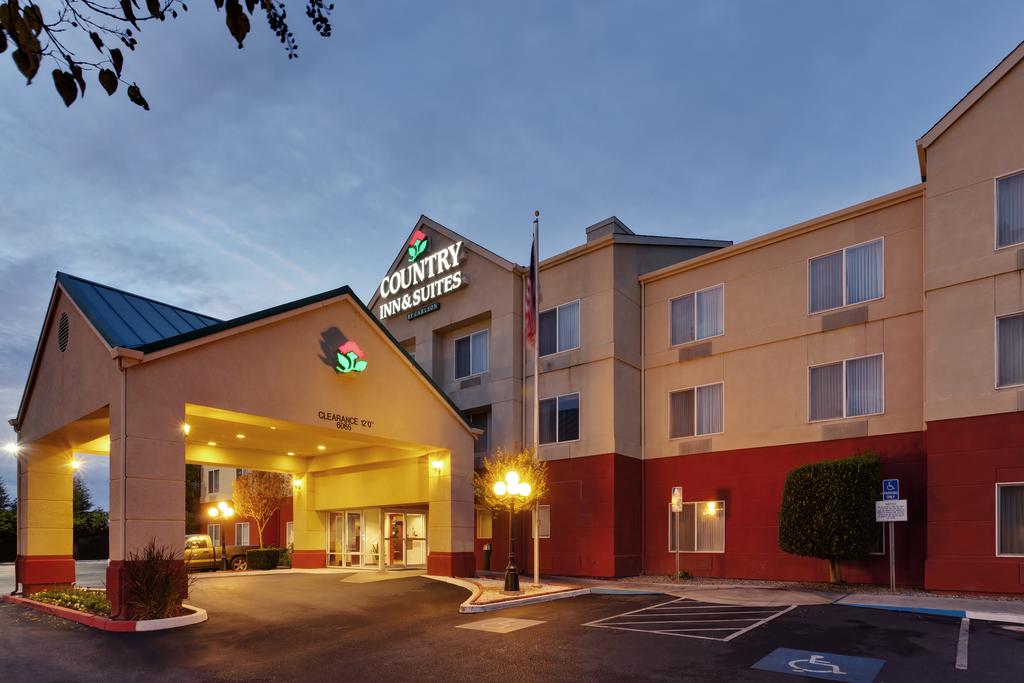 Country Inn and Suites By Carlson Fresno North CA