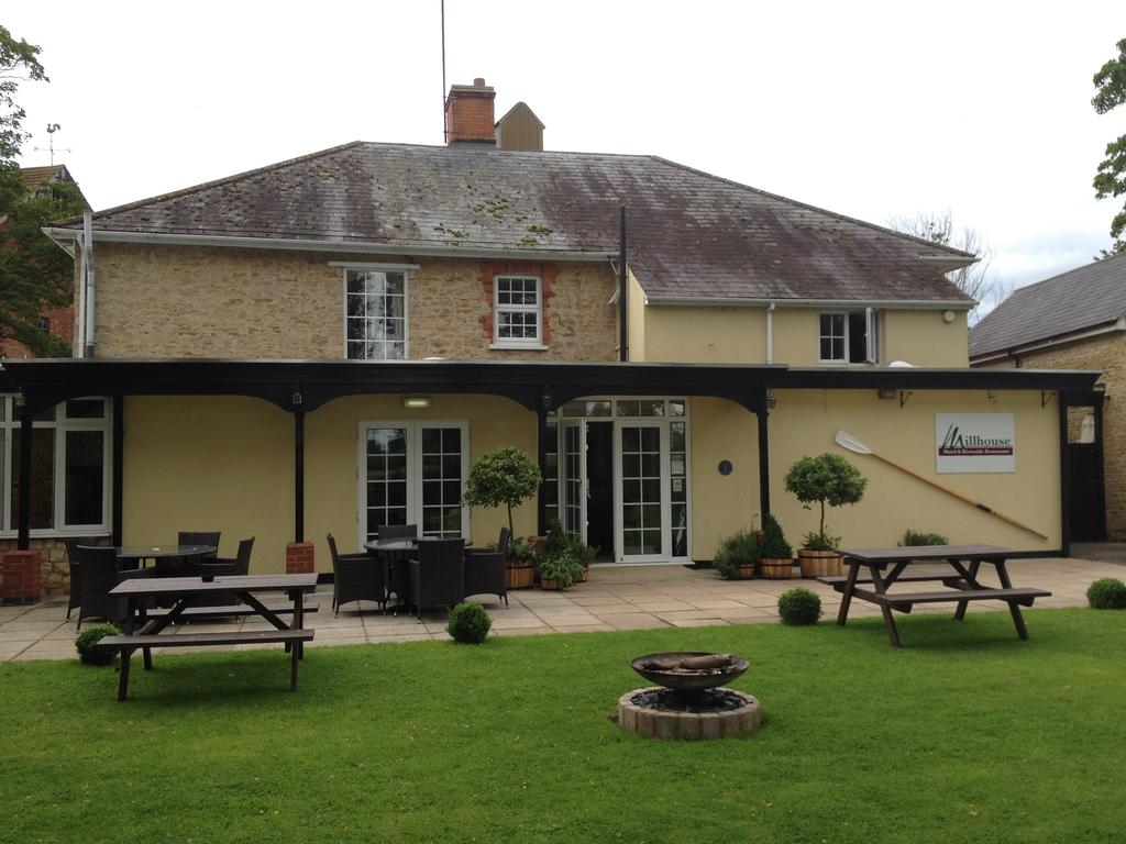 Millhouse Hotel And Riverside Restaurant