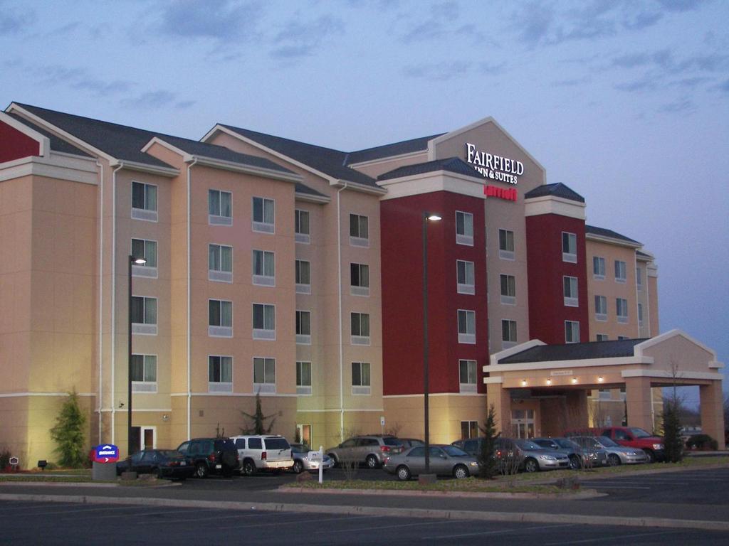 Fairfield Inn and Suites Oklahoma City NW ExpresswayWarr Acres