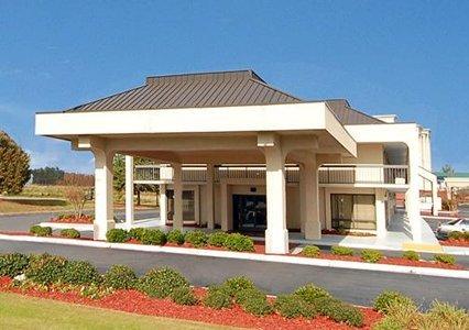 Quality Inn Roanoke Rapids