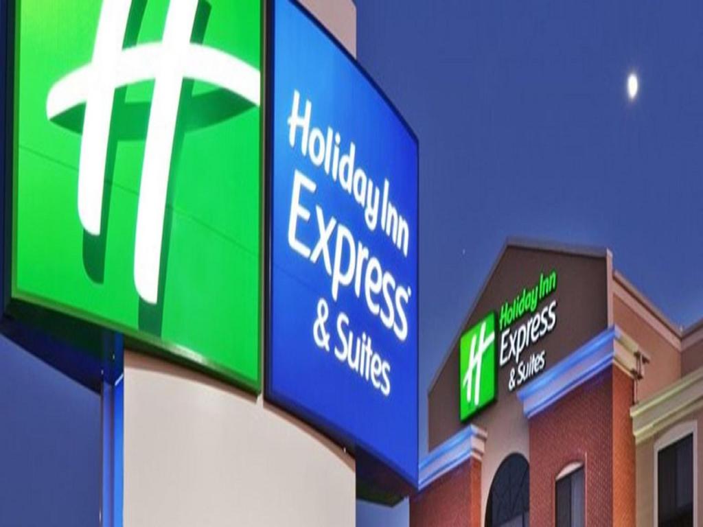 Holiday Inn Express and Suites Austin NW - Four Points