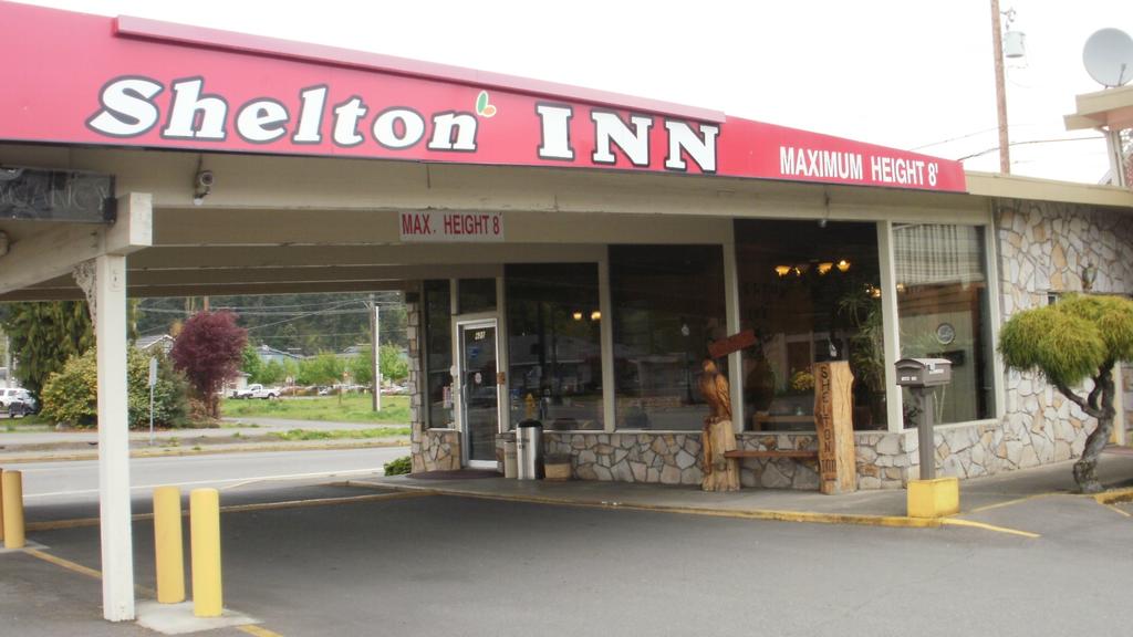 Shelton Inn