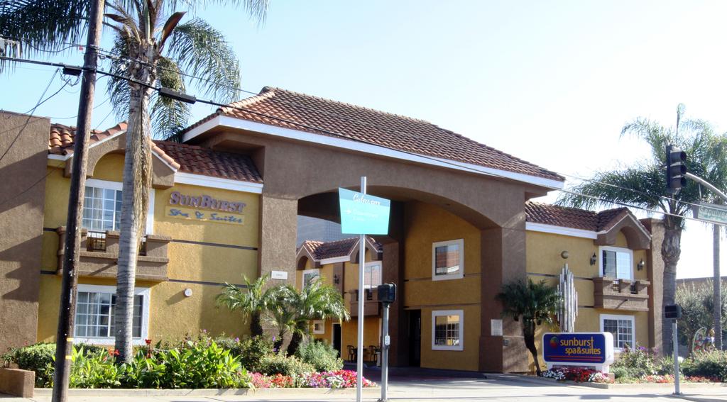 Sunburst Spa and Suites Motel