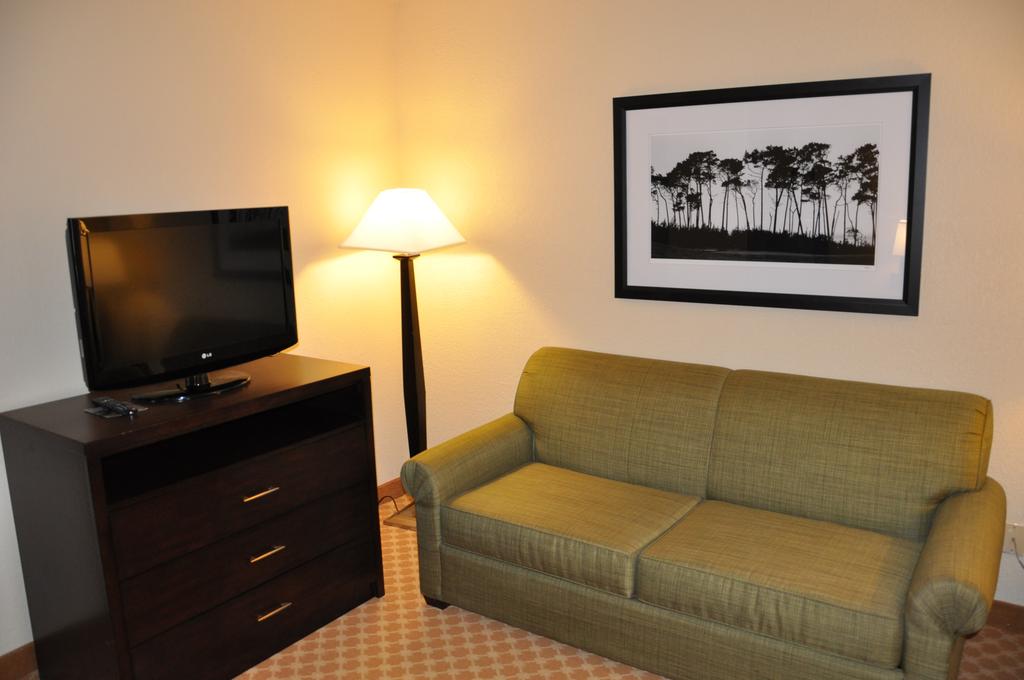 Country Inn and Suites Coon Rapids