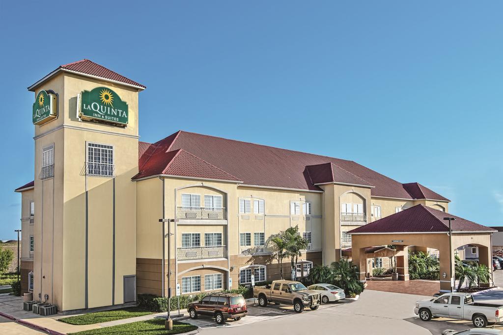 La Quinta Inn and Suites Mercedes