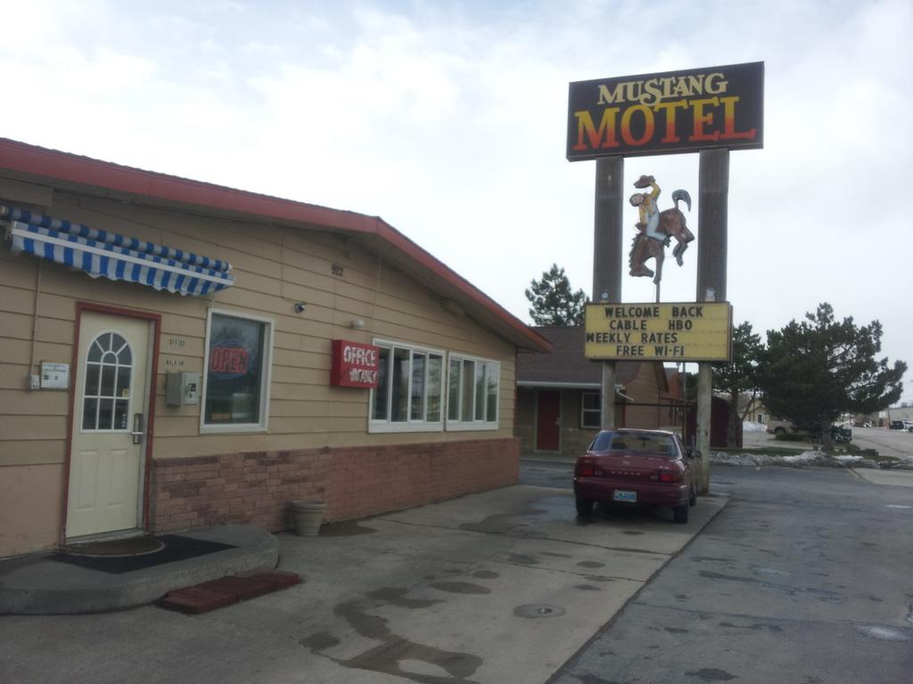 Mustang Motel