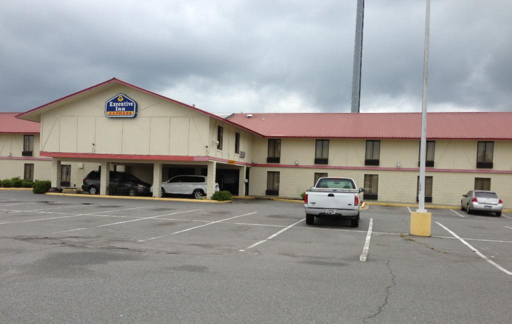 Executive Inn Pine Bluff