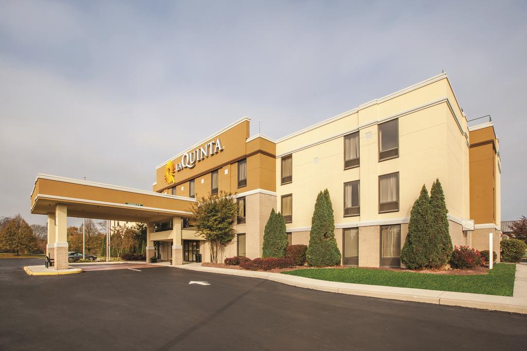 La Quinta Inn Suites Mechanicsburg Harrisburg West