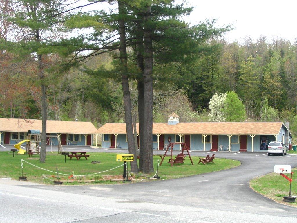 Route 9 Budget Inn