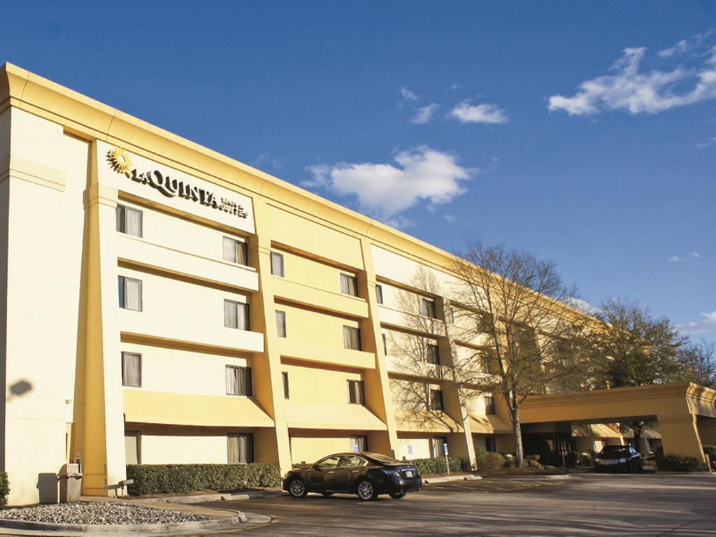 La Quinta Inn and Suites Raleigh Durham Airport S