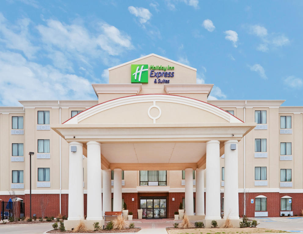 Holiday Inn Express Suites Eastland