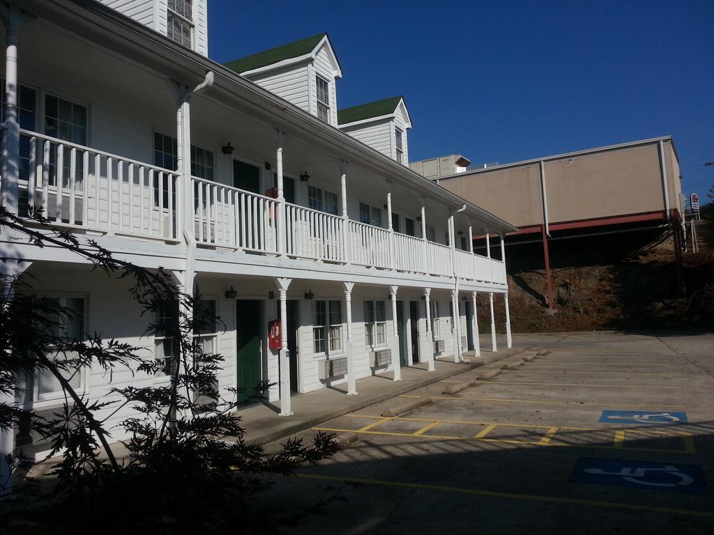 Stratford Motor Inn East Ellijay