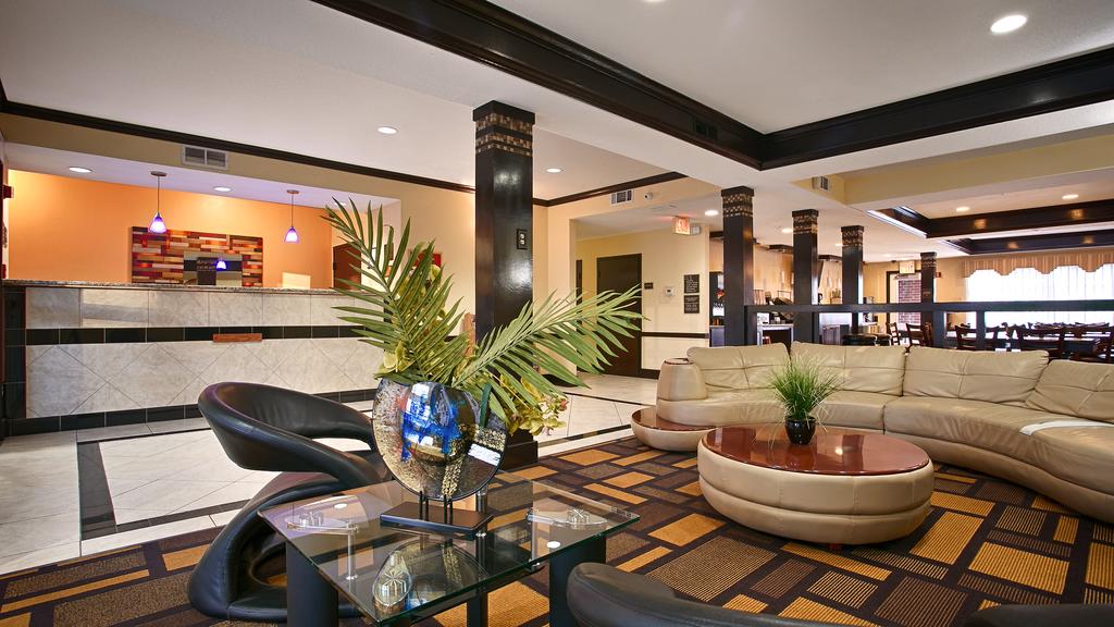 Best Western Plus Addison Galleria Hotel