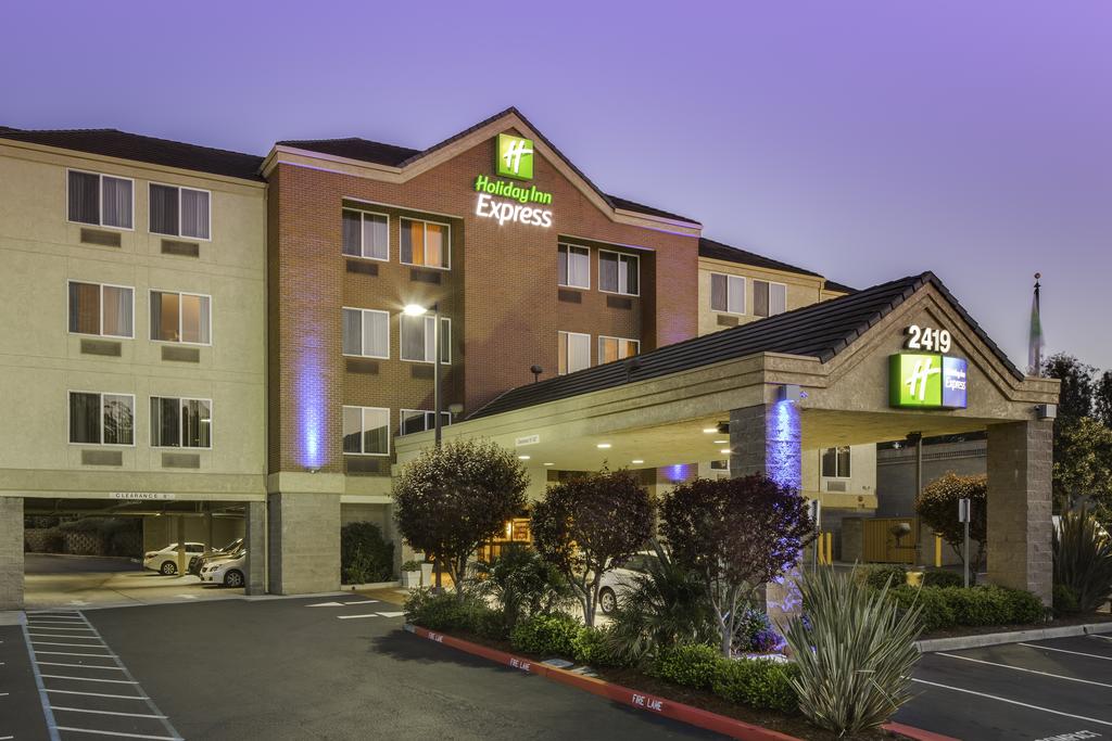 Holiday Inn Express Castro Valley - East Bay