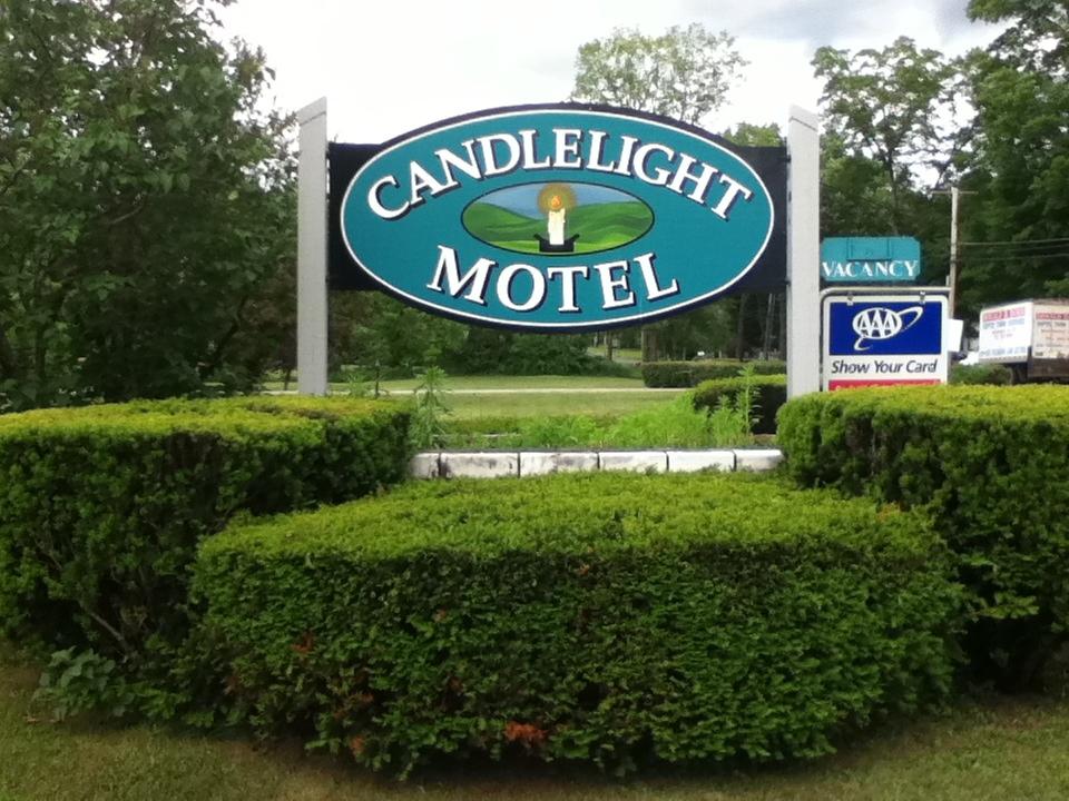 Candlelight Motel