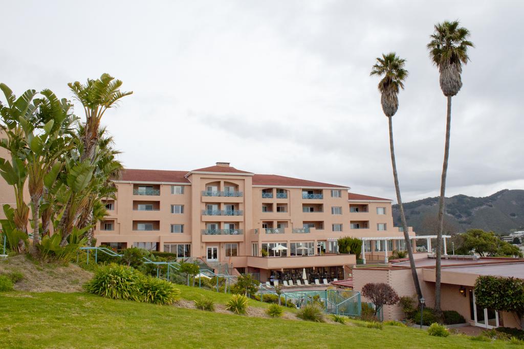 San Luis Bay Inn