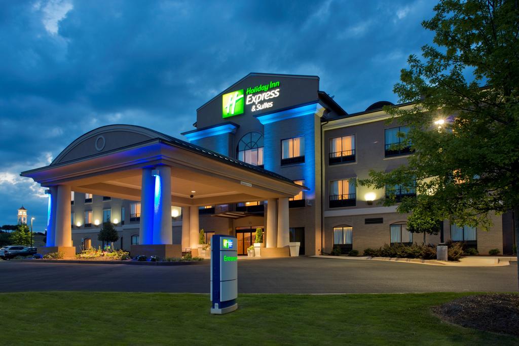 Holiday Inn Express and Suites South