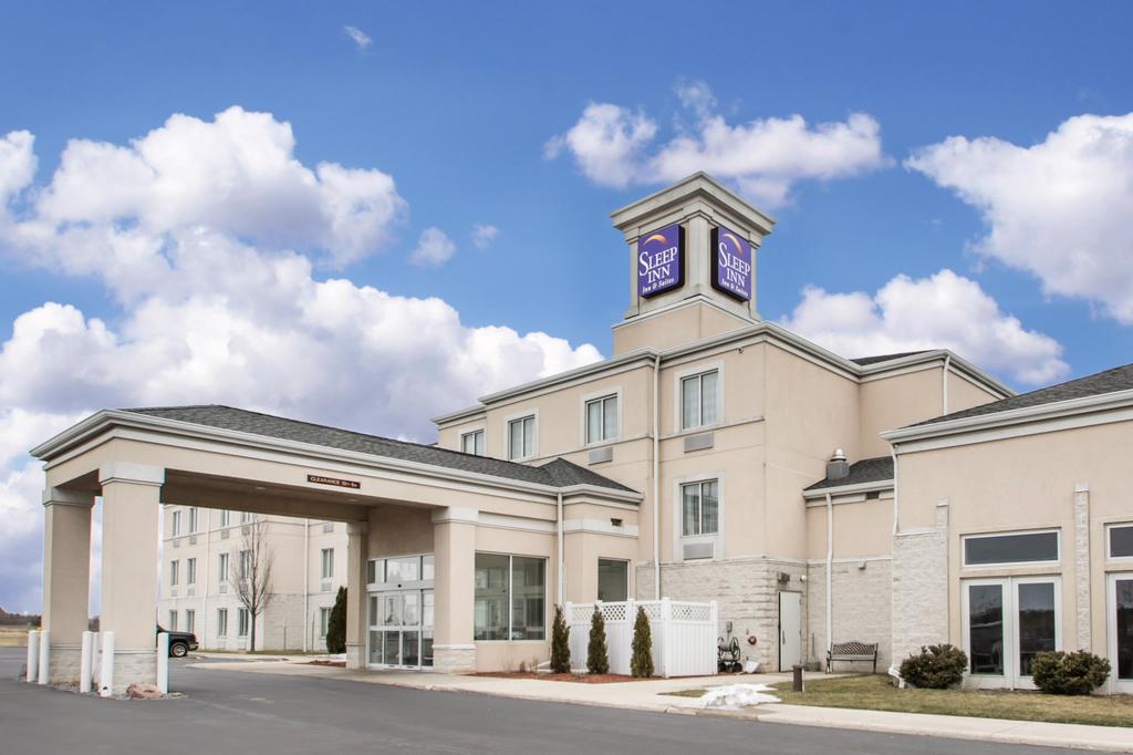 Sleep Inn and Suites Sheboygan