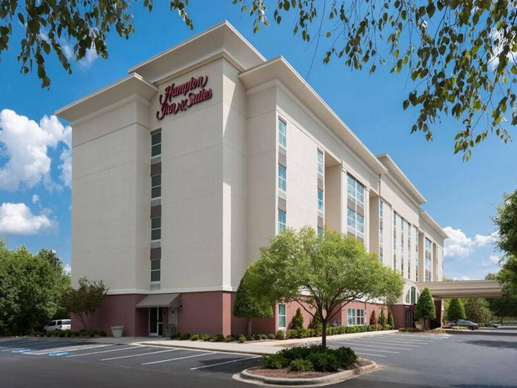 Hampton Inn and Suites Charlotte-Pineville