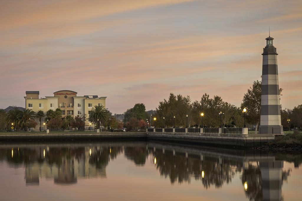 Hampton Inn and Suites Suisun City