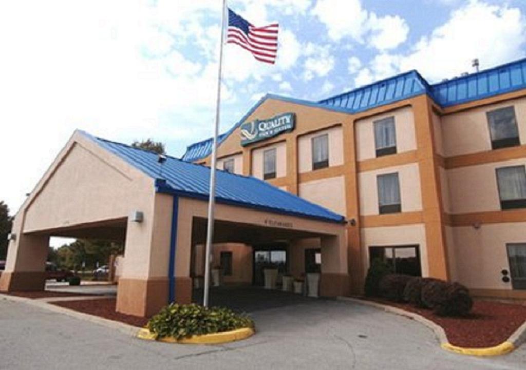 Quality Inn and Suites - Jefferson City