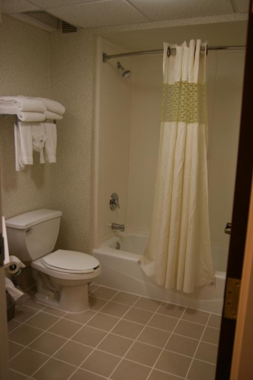 Hampton Inn Kent-Akron Area