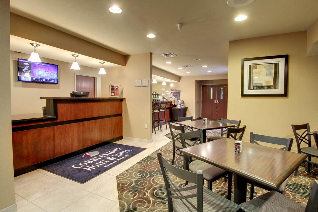 Cobblestone Inn and Suites Corry