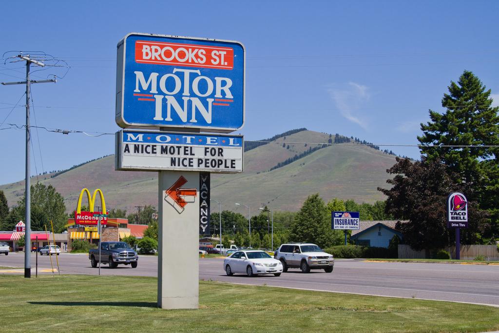 Brooks Street Motor Inn