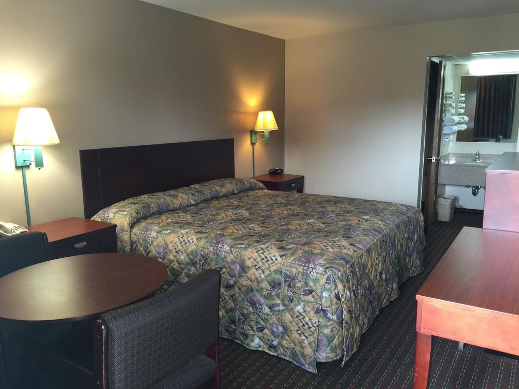 Executive Inn and Suites Dyersburg