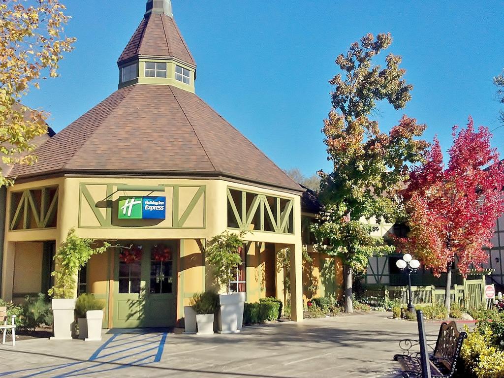 Holiday Inn Express Solvang