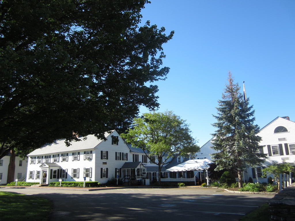 Publick House Inn and Motor Lodge