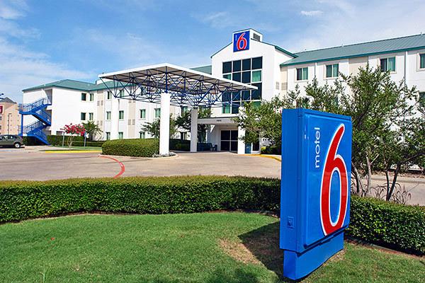 Motel 6 Dallas - DFW Airport North