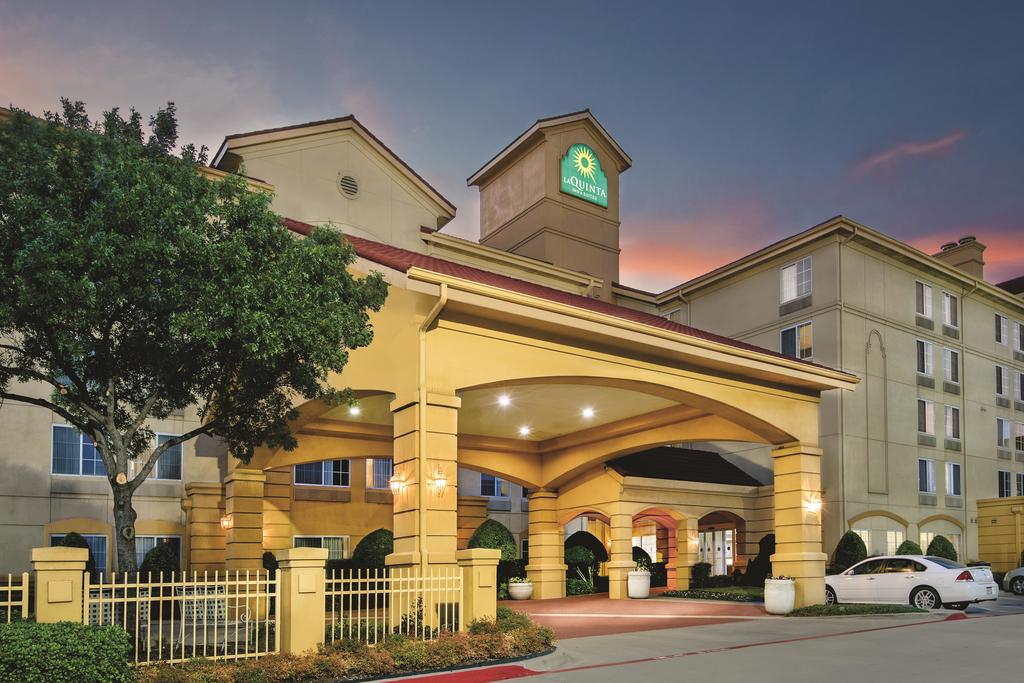 La Quinta Inn and Suites DFW Airport South - Irving