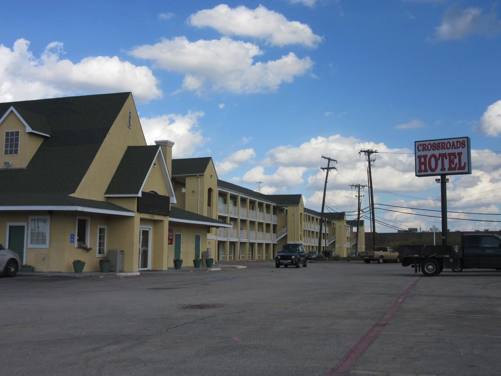 The Crossroads Hotel and Suites