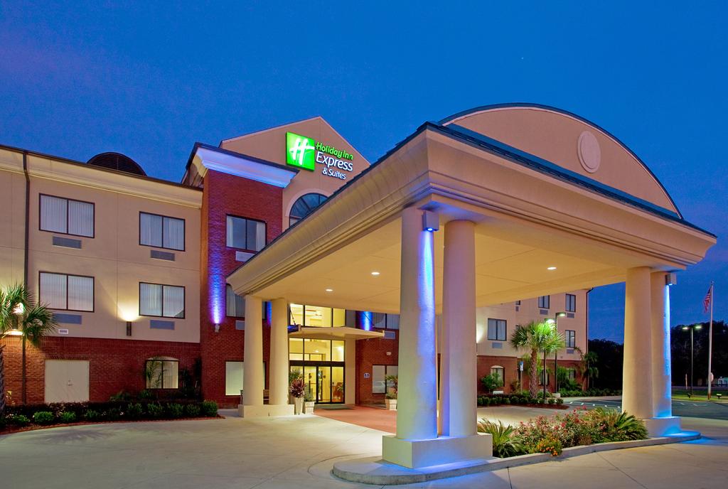 Holiday Inn Express Suites Tyndall