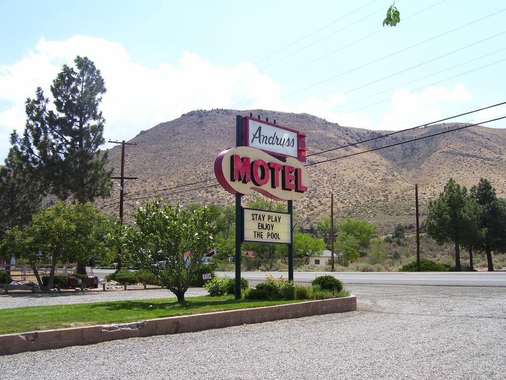 Andruss Motel