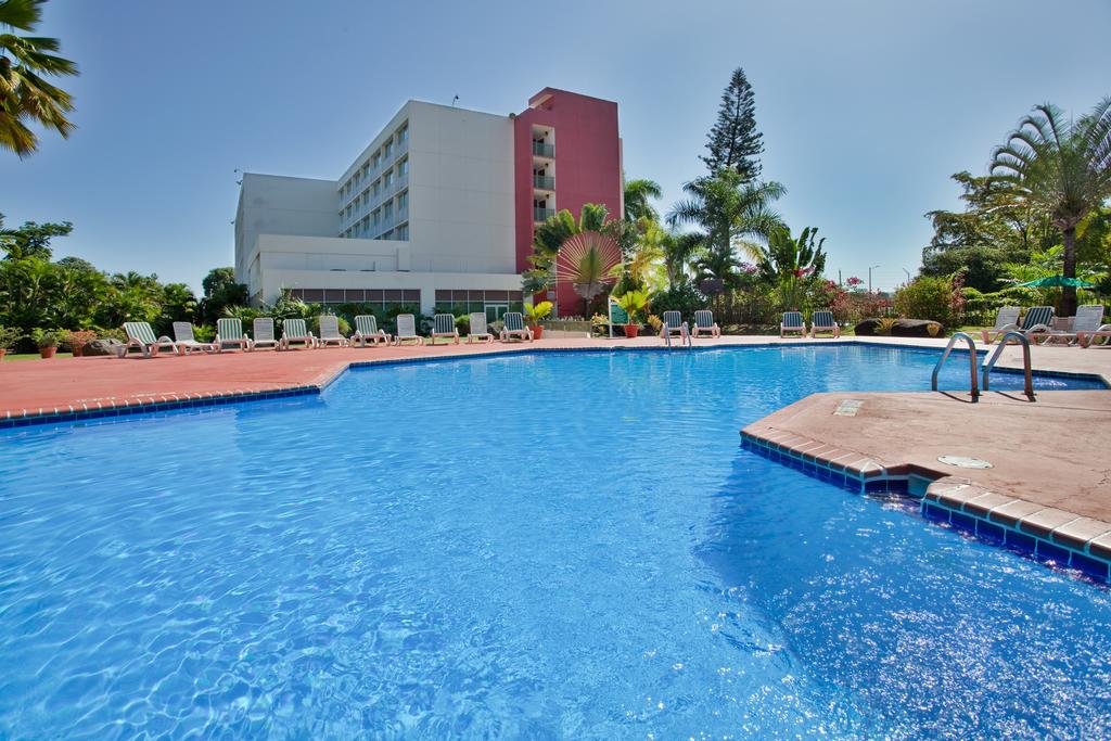 Holiday Inn Mayaguez Tropical