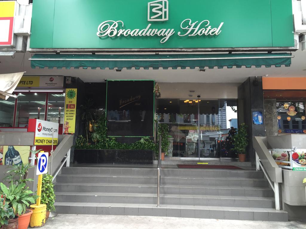 Broadway Hotel